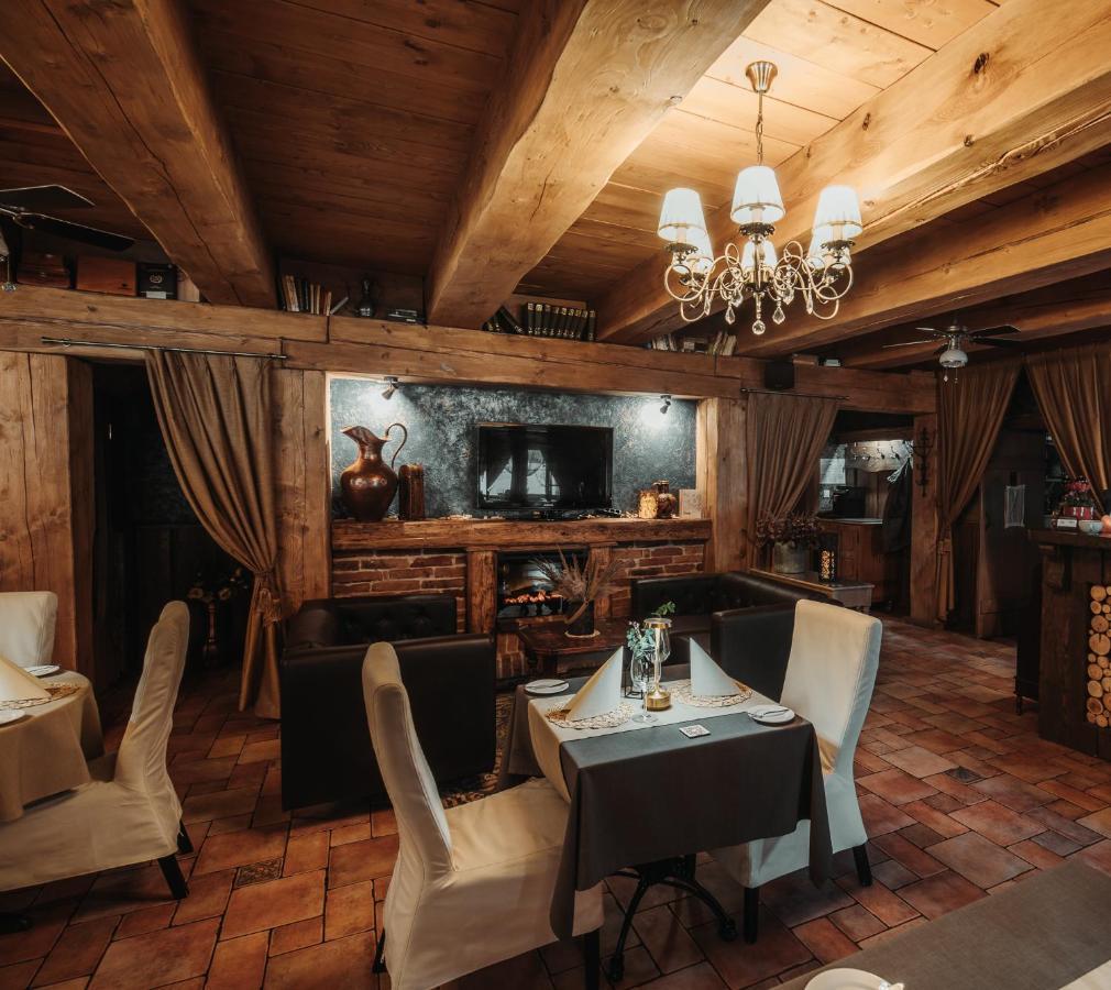 Agate Hotel Ozolnieki Екстер'єр фото