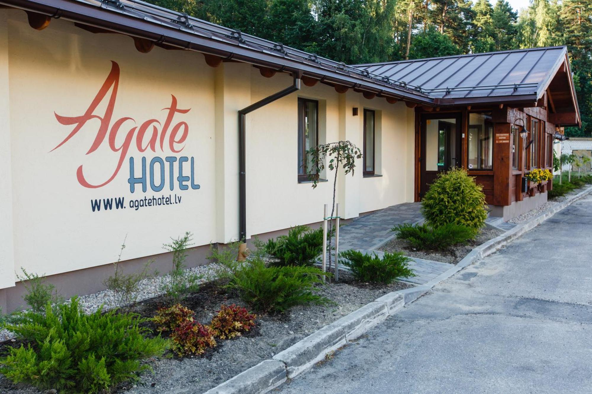 Agate Hotel Ozolnieki Екстер'єр фото